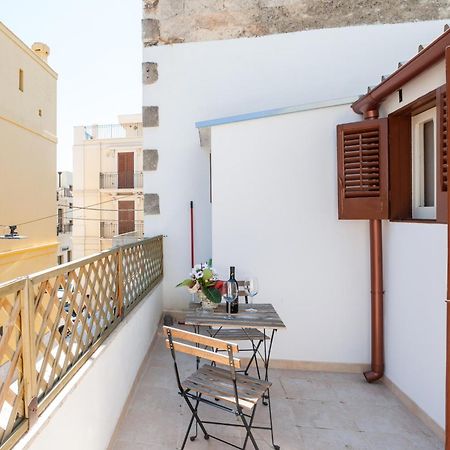 Tiny House 19 Terrace Aparment Apartment Полиняно а Маре Екстериор снимка
